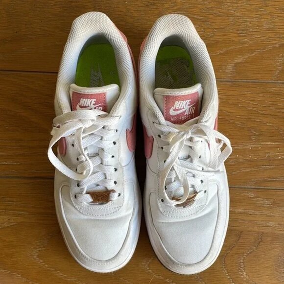 Air Force 1 Low SE 'Catechu' - Picture 2 of 7